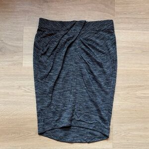 Lululemon Athletica Wanderlust Charcoal Pencil Skirt